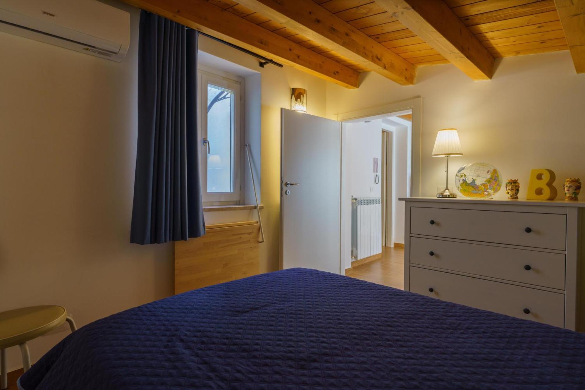 Maquedino Holiday Home & Terrace - Cozy Central Loft Palermo Exterior photo